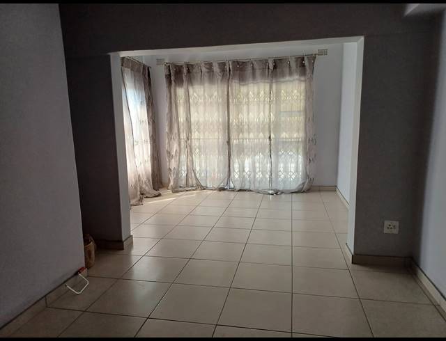 5 BEDROOM HOUSE TO LET IN MONTFORD
